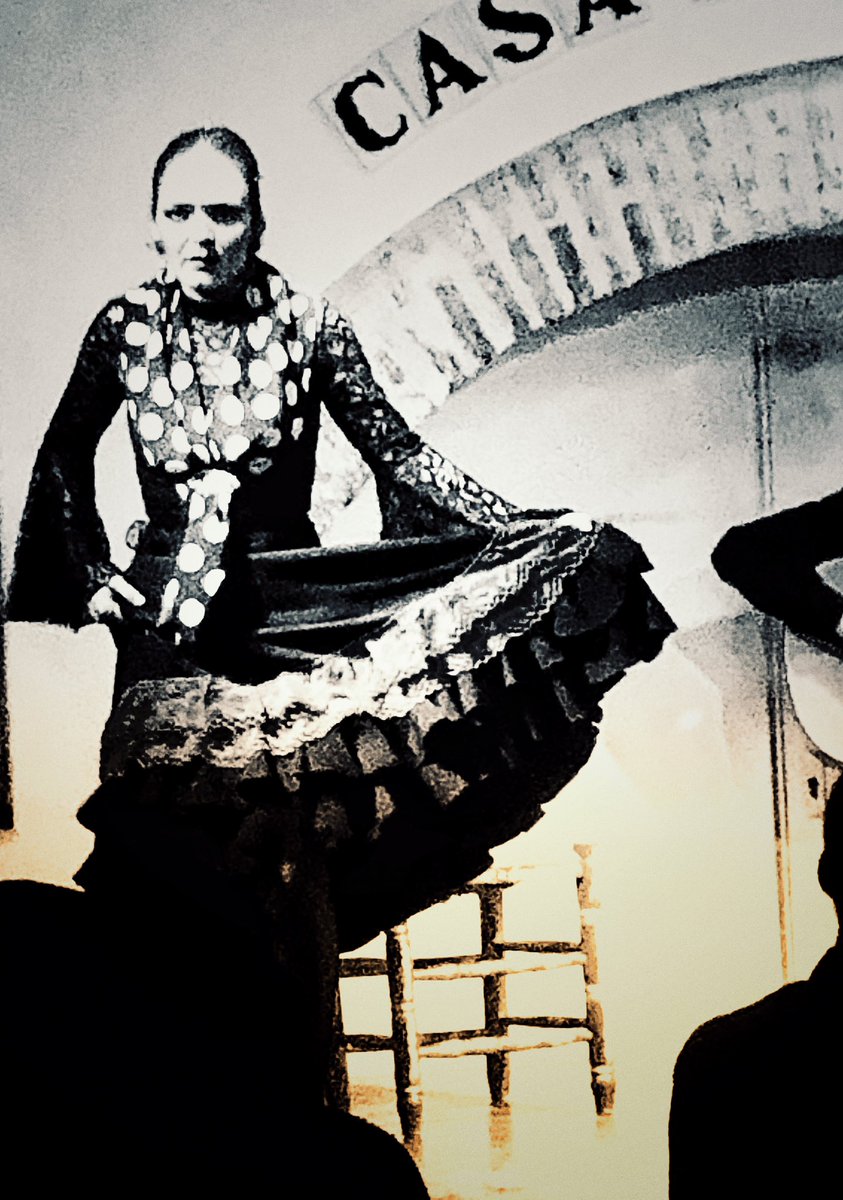 DiscoverClub's tweet photo. Loving #Sevilla. Tapas heaven! Flamenco cool! https://t.co/0Eir4dw7yA