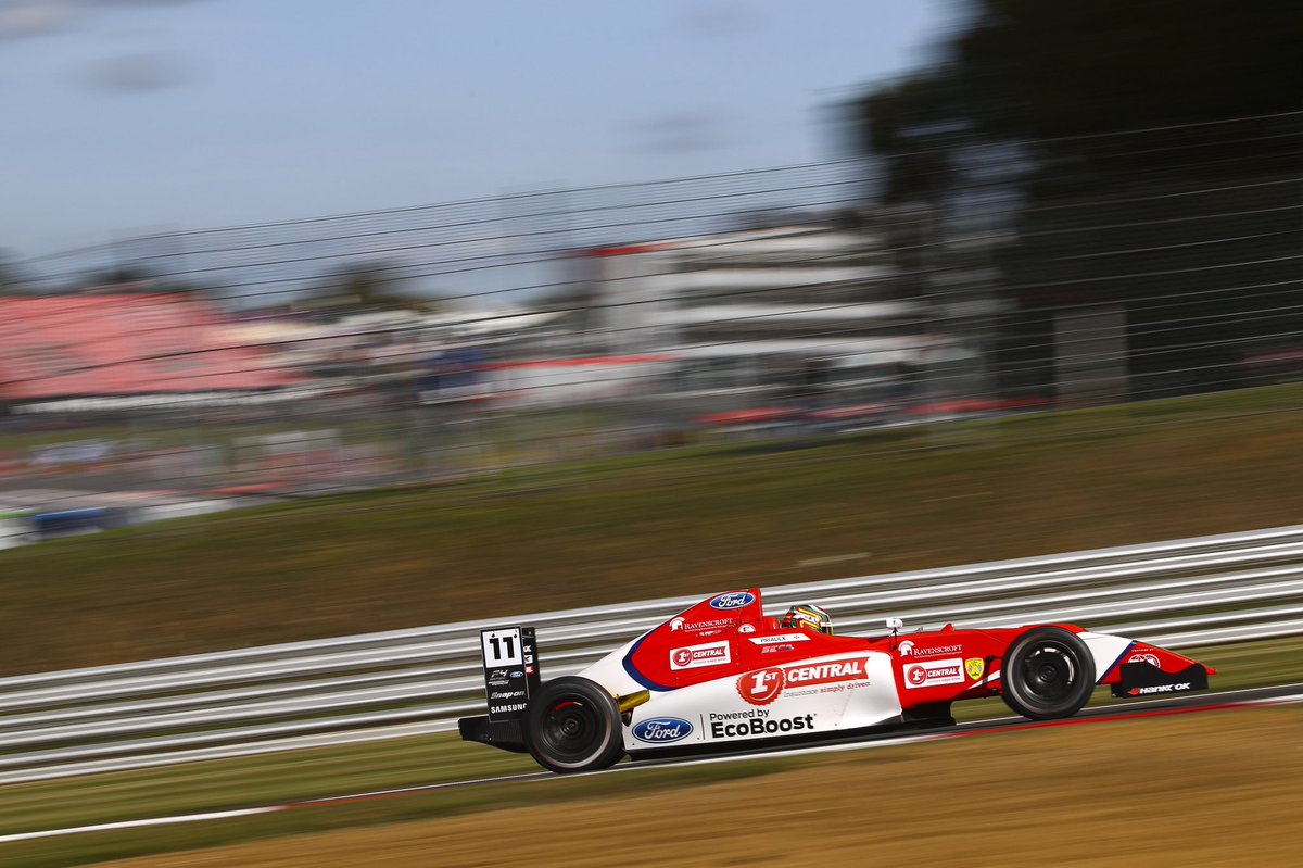 SebPriaulx's tweet photo. It was a relatively quiet opening race of the day, with Seb showing competitive pace as he ran in sixth position from start to finish #Seb11 https://t.co/twMkHdNe6D