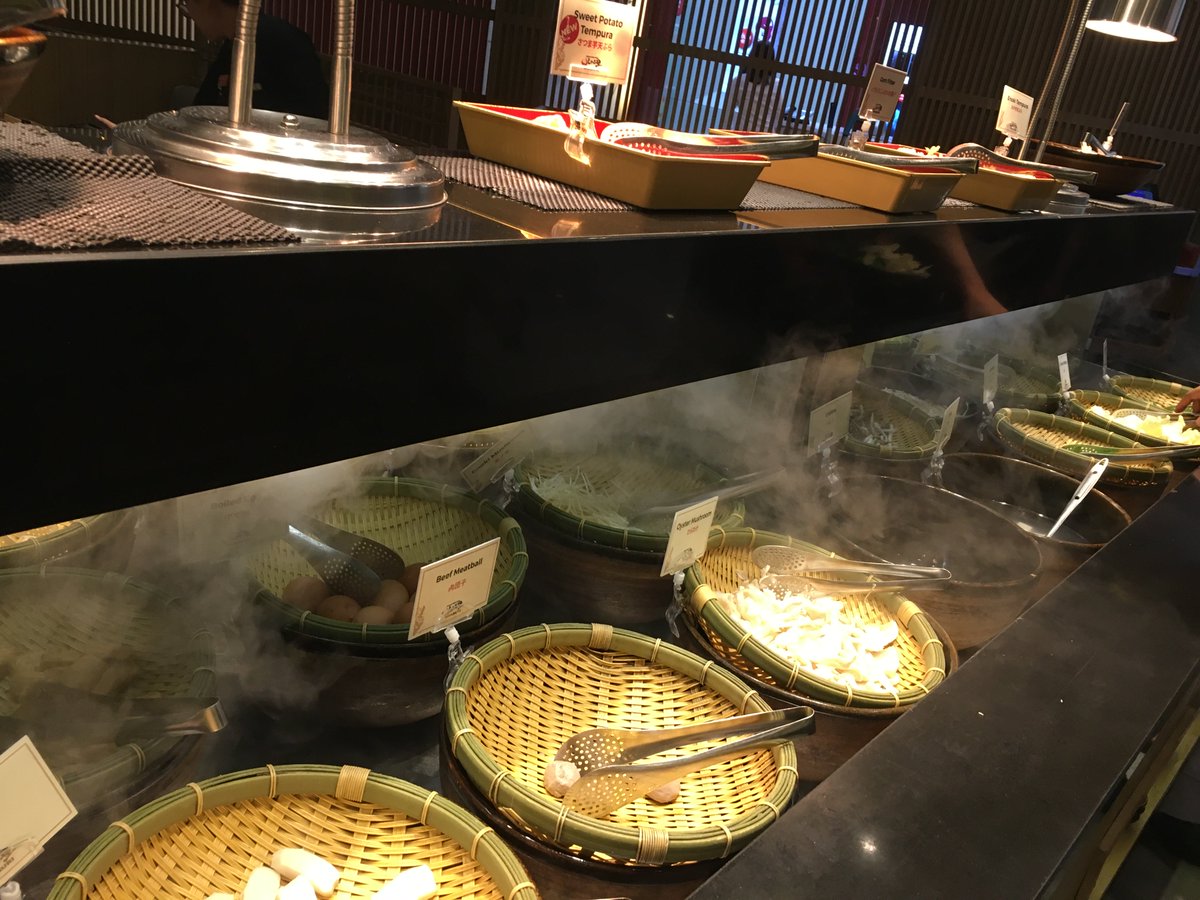 jaklow06's tweet photo. City Walkのしゃぶ里でお食事。
食べ放題で158,000Rp=1,200円。味も美味しいしお腹一杯で大満足。
食後はCity Walkと同じ敷地内にあるCOTECAでコーヒーブレイク。
ご馳走様でした!!
#sudirman #citywalk #しゃぶ里 #coteca #ジャカルタ #インドネシア https://t.co/yPCEPuZPCr