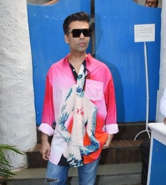 .@karanjohar, <a href="/realpreityzinta/">Preity G Zinta</a>, <a href="/sakpataudi/">Soha Ali Khan</a>, <a href="/kunalkemmu/">kunal kemmu</a> and 
<a href="/vickykaushal09/">Vicky Kaushal</a> arrive for <a href="/NehaDhupia/">Neha Dhupia</a>'s baby shower <a href="/Imangadbedi/">ANGAD BISHAN SINGH BEDI</a>