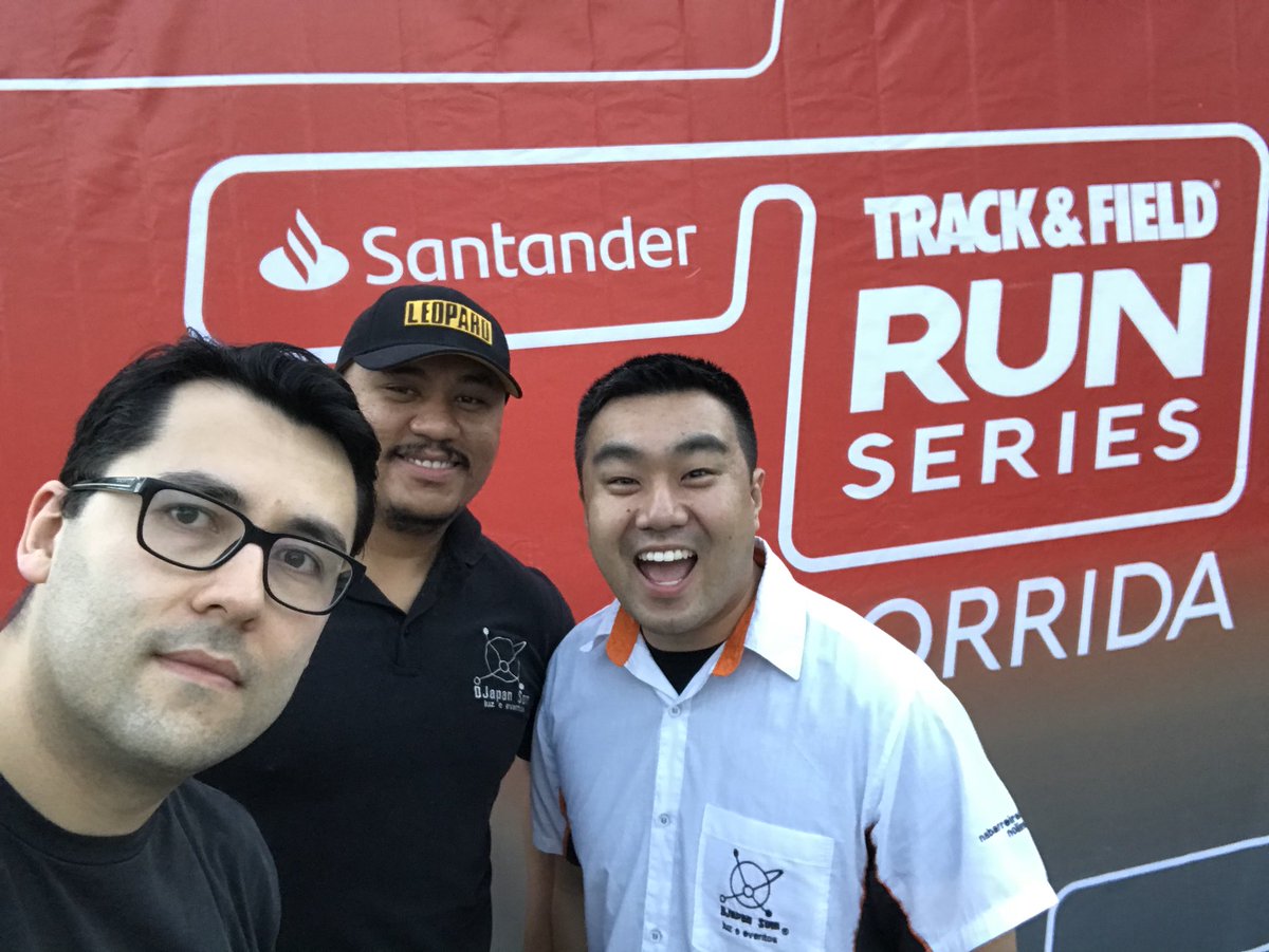 DJapanSom's tweet photo. Equipe @djapansom em mais uma edição da Track&amp;Field Run Series!  Viemos direto de uma festa de casamento...virados...mas  com animação total!! #djapan #trackandfield #trackfieldrunseries https://t.co/Nv9W3a7Y3O