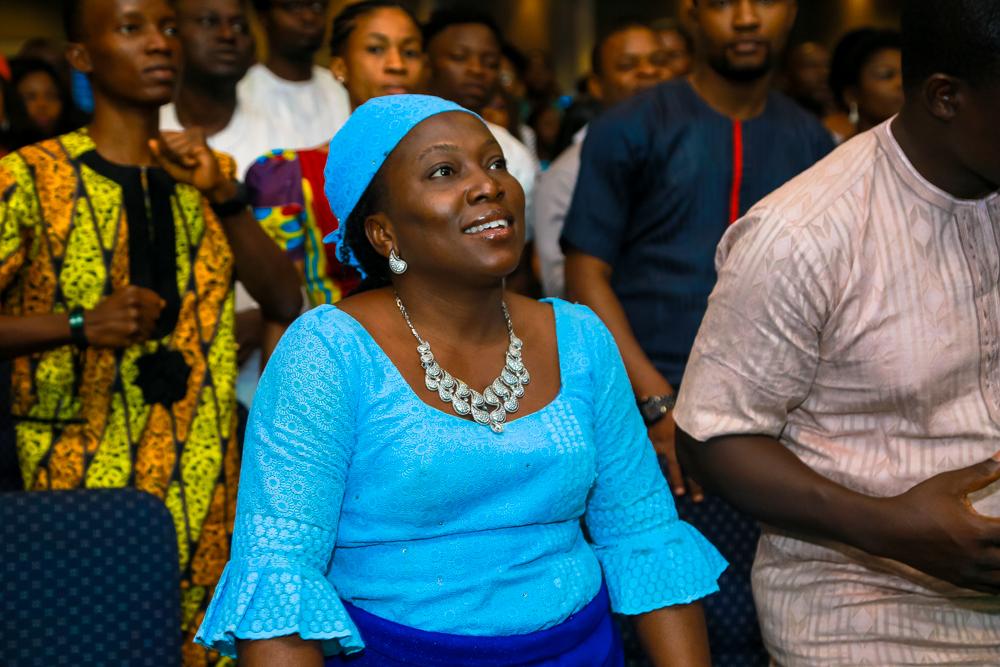 DaystarNG's tweet photo. 🎼Oluwa e tobi
E Tobi o, e tobi o
Ko seni ta le fi s akawe re o, e tobi o (2ce)
Oluwa🎻

#DaystarPraise #IndependenceService #DaystarNG https://t.co/iW6HG9hCsI