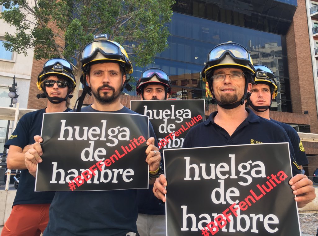 BBFF_CCOOPV's tweet photo. Mañana lunes, 2 compañeros de #BombersForestalsGV iniciarán #HuelgaDeHambre para reivindicar el cumplimiento de los acuerdos entre #BomberosForestales @Grupo_Tragsa y @GVA112 #BBFFenLluita https://t.co/P61zTLAqp3