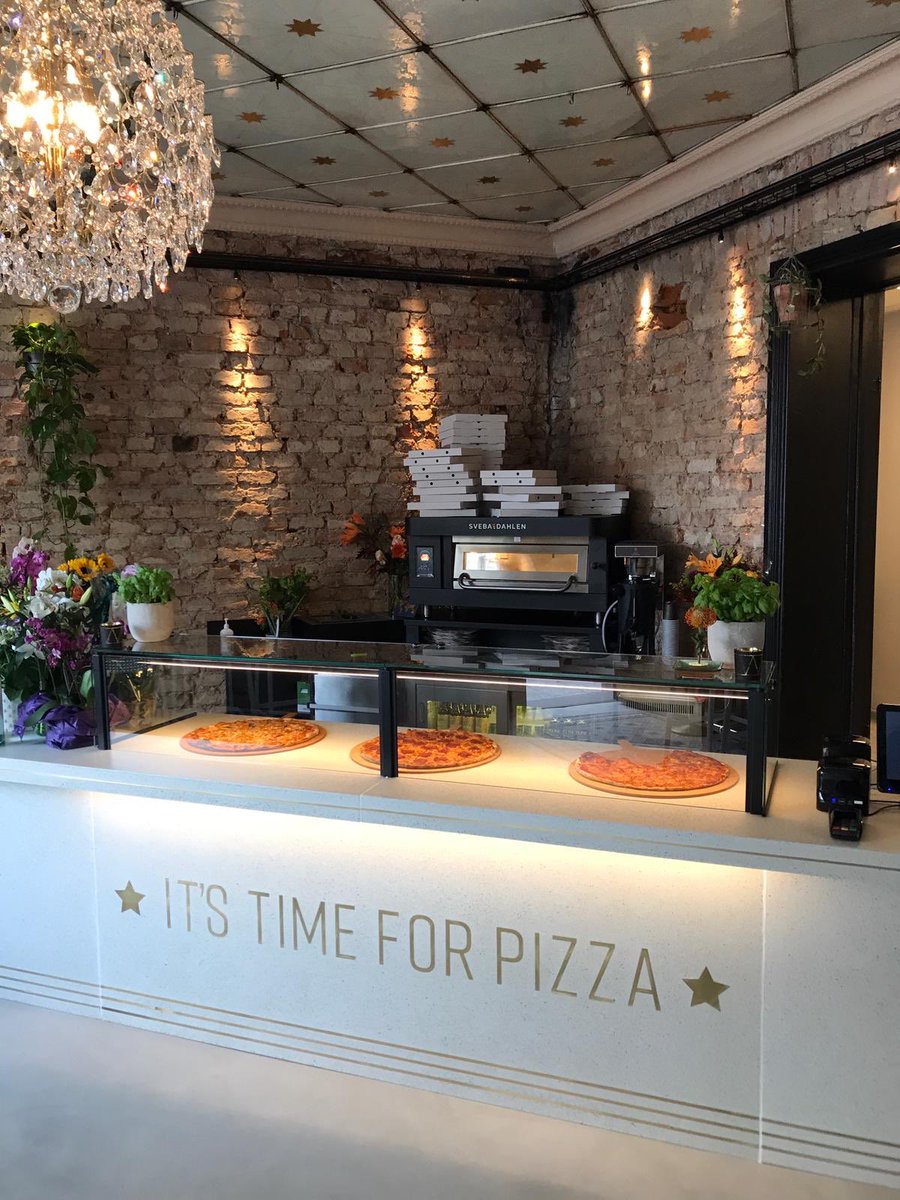 Lunch is ready. #tegnergatan7 #pizzaslice #fullyorganic