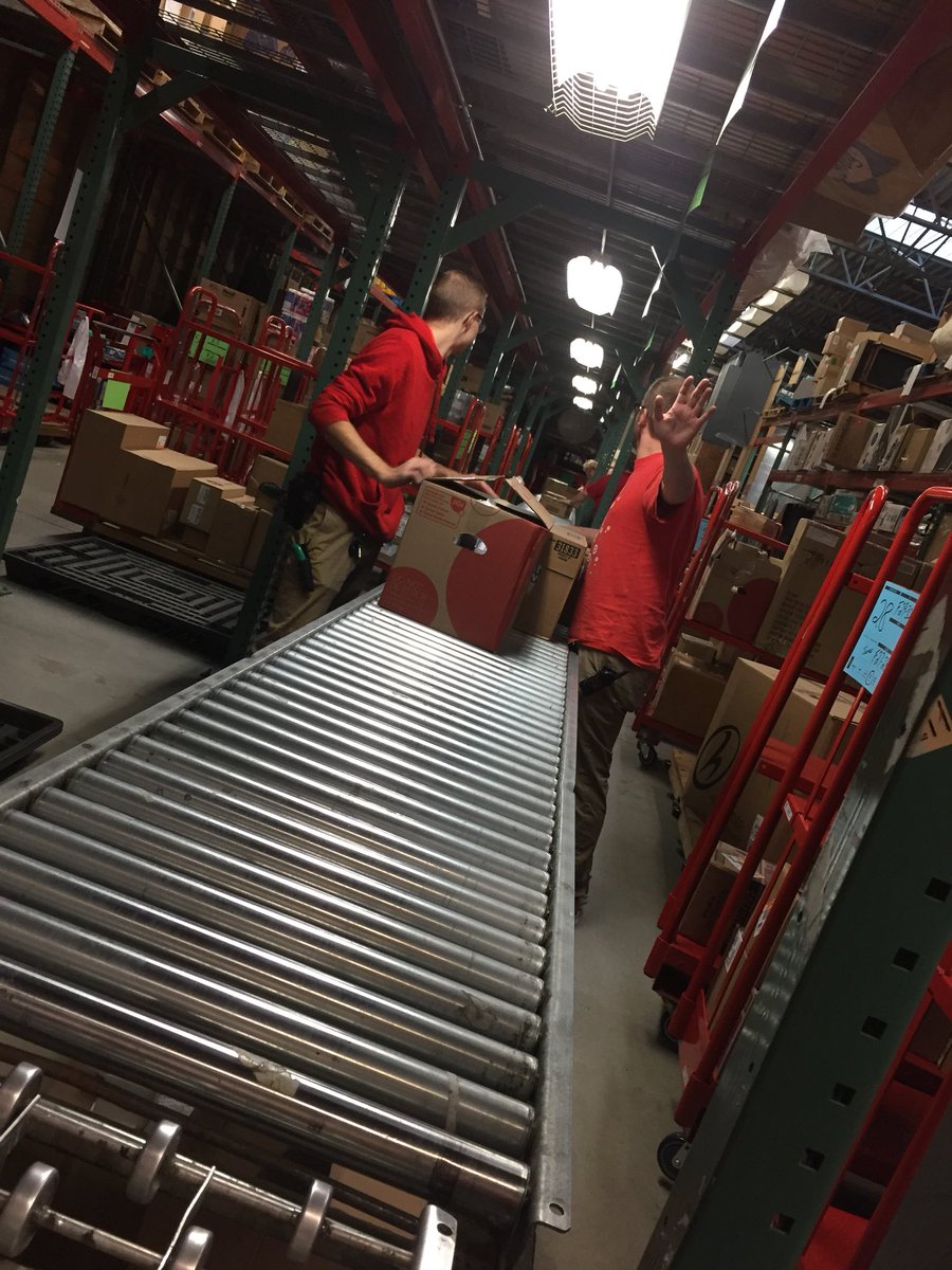 nicole_corbat's tweet photo. Hold up! At 1246 nothing goes to floor unless it’s right! #D128supersorters @StreuBryan @adriennelebo https://t.co/VXmh2EmhaP