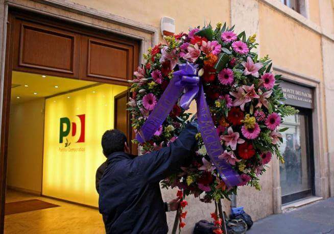 z0d_V's tweet photo. Intanto fervono i preparativi per l'iniziativa di oggi a Roma.. 😏
#PiazzadelPopolo #30settembre #PD #pdnetwork https://t.co/3auCcGmpmm