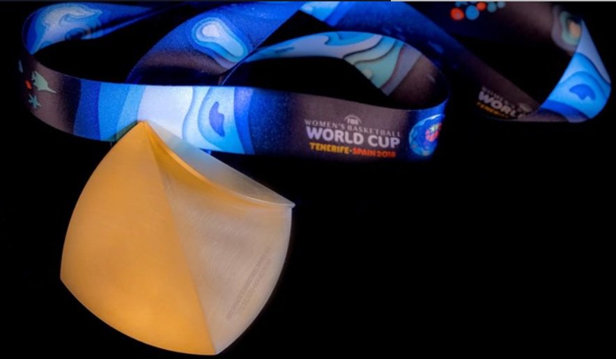 JohnCasey2880's tweet image. Our @BasketballAus Opals are on the cusp of becoming World Champions. In 8 hours from now they face USA for this Gold Medal 🥇Get around them #Basketball fans 📺LIVE @FOXSportsAUS Ch505 #GoOpals #FIBAWWC #7News