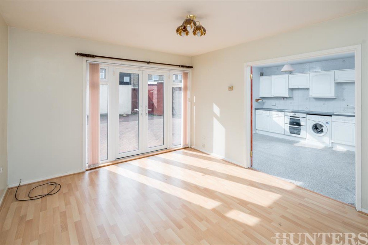 HuntersTottenh1's tweet photo. For Rent: Suffolk Road, London, N15 | £2,000 pcm

This is a spacious home situated very close to green spaces and close proximity to some of the best transport links in North London. 

Read more here https://t.co/uaFjLwibfO https://t.co/bpPz8iutBn