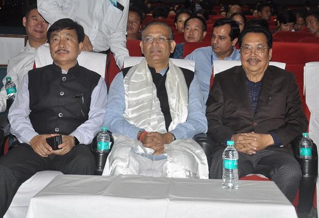 ChownaMeinBJP's tweet photo. #ATALConclave which concluded today had proved meaningful &amp; creative. The divergent groups from youths to policy makers sat under one roof for 3 days &amp; interacted on the issues for a larger interest of the state. Commend the organizers for successful conduct of the event. https://t.co/pz0tG7dUjx