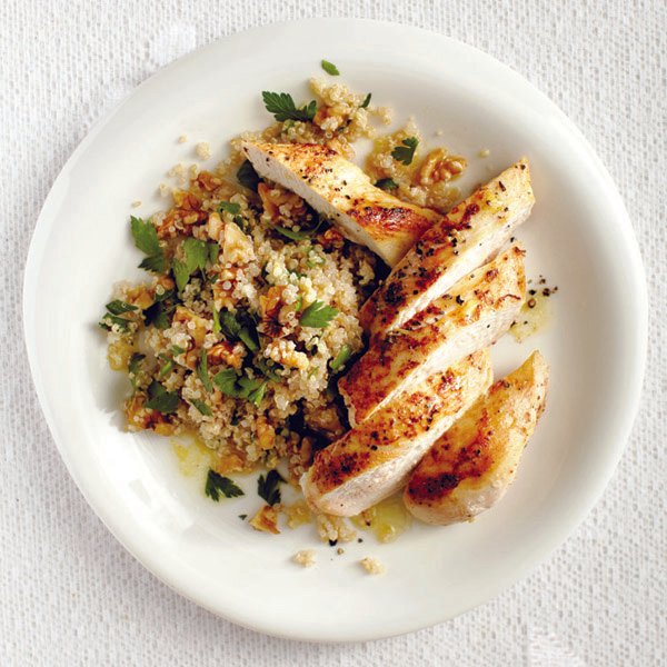 maplecanadain's tweet photo. For a light dinner with family, try this recipe for maple cider #chicken with nutty quinoa by @Chatelaine. https://t.co/AqhPrYFbpK
#MakeWithMaple https://t.co/z2O6zhPV4N