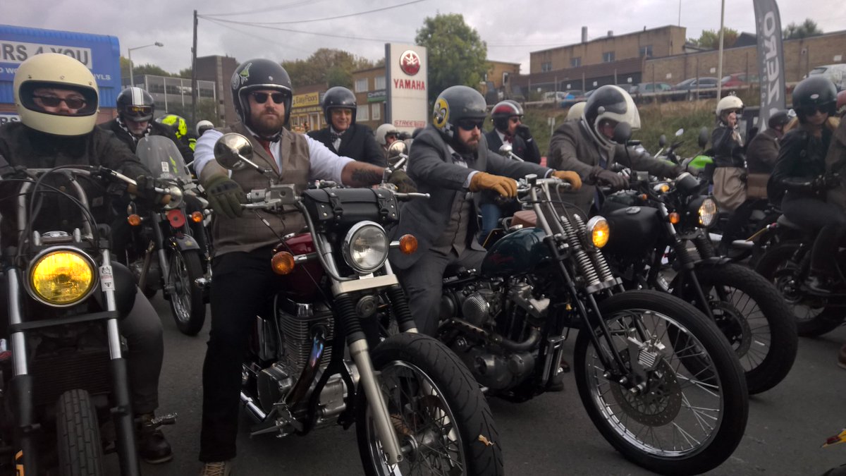 and they're off - What a AWESOME sight...
#gentlemansride #dgr2018 #ridedapper