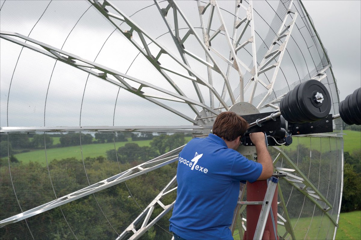RoyalAstroSoc's tweet photo. A group of students from @SpaceExeSoc have built their own 4.5m radio telescope. Sam Morrell (@smorrell) talks about how they achieved this, and what’s next for @XRTCaradon in October’s A&amp;G. Read for free here: 
https://t.co/2fMwc6q3FA https://t.co/JCCeYlXP7I