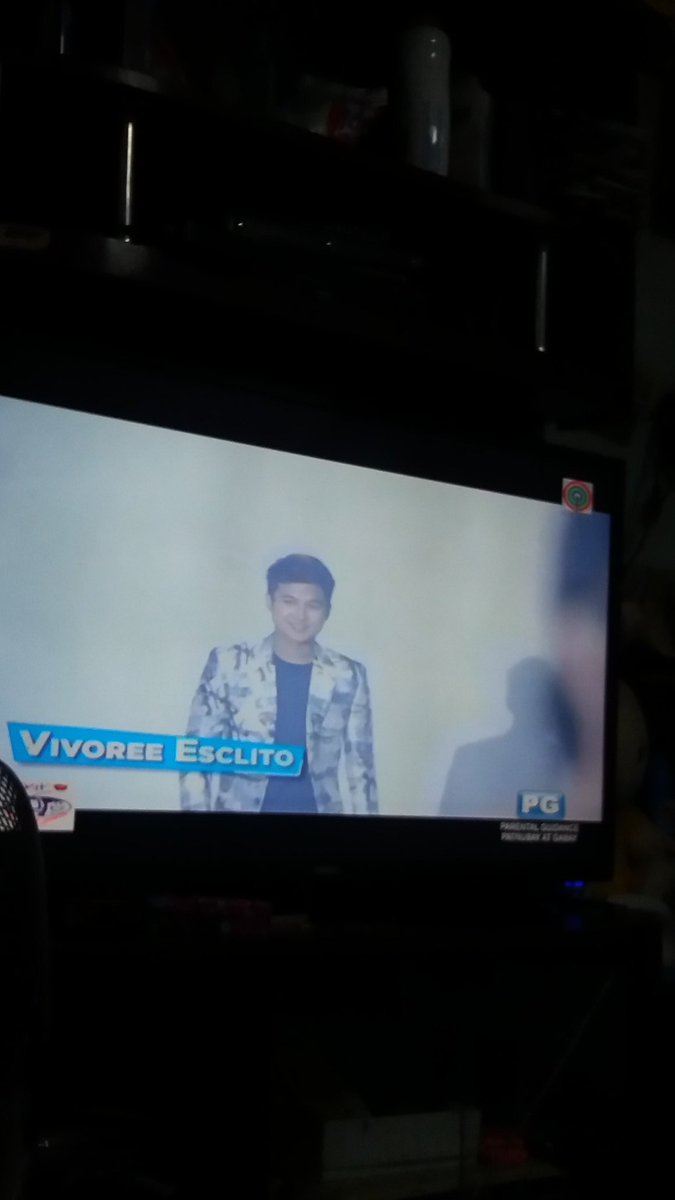 KTRNRDL's tweet photo. GUYS UMPISA NA💜💜 @vivoree @hashtag_CK https://t.co/E4M627pzQn
