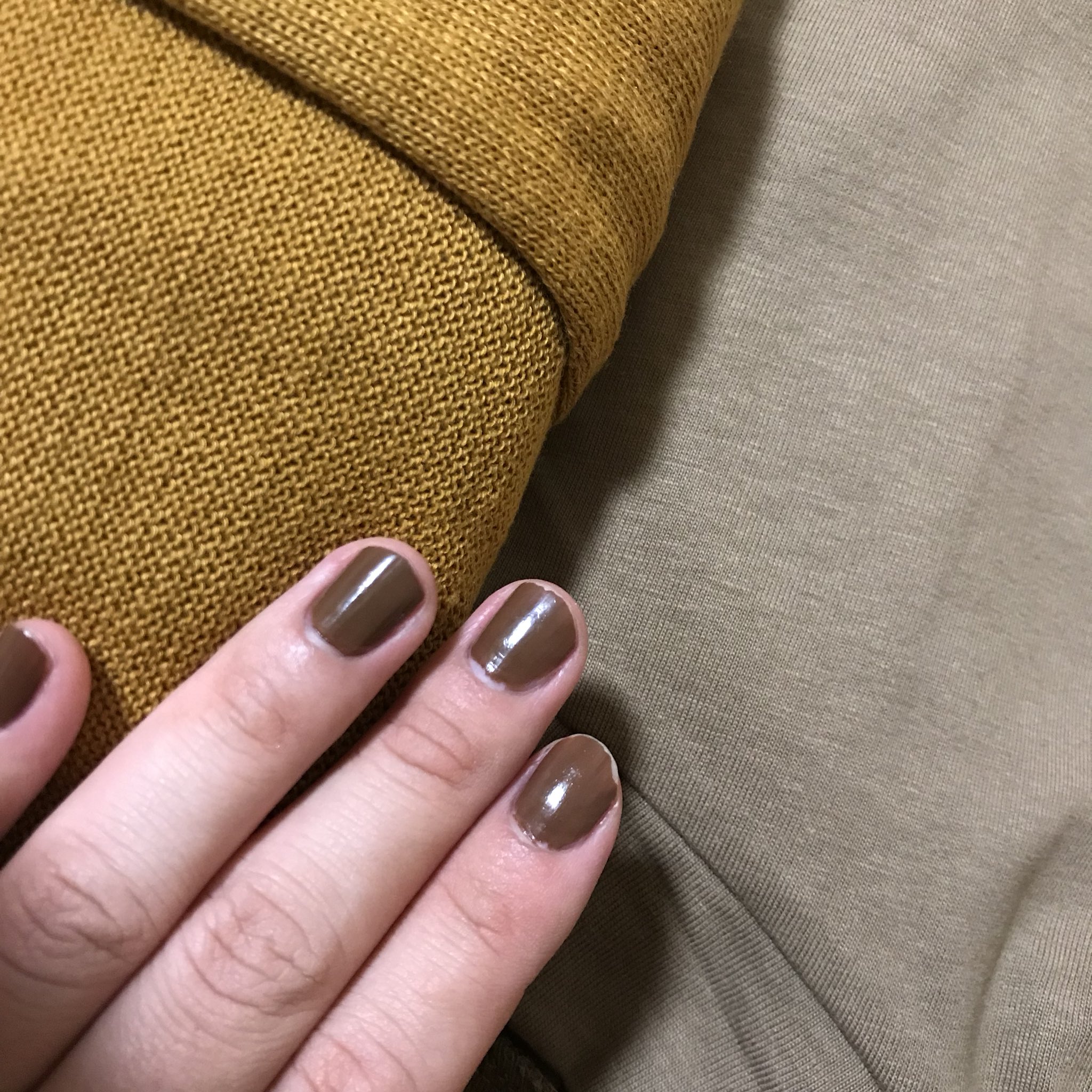 Twitter 上的 ほっぴー リングフィット週2目標 自己診断ながら自信を持って典型的なイエベ秋の私 ネイルホリックbr308はチョコレート色 でとても似合う 今日は服を買いに行ったんだけど 手をかざして 爪の色と相性がいい色を選ぶと高確率で似合う色ということがわかった Twitter 上的 ほっぴー リングフィット週2目標 自己診断ながら自信を持って典型的なイエベ秋の私 ネイルホリックbr308はチョコレート色 でとても似合う 今日は服を買いに行ったんだけど 手をかざして 爪の色と相性がいい色を選ぶと高確率で似合う色ということがわかった