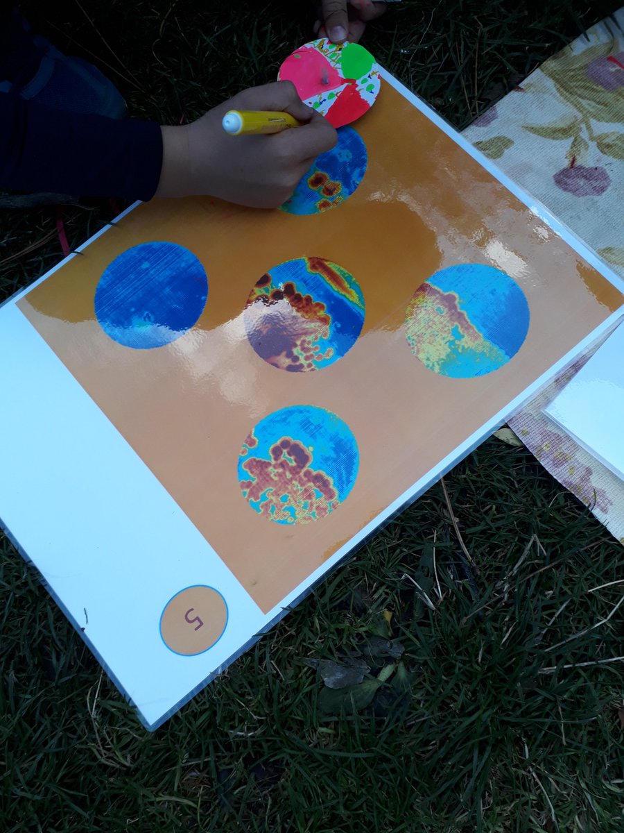 anahelang's tweet photo. #ranelaghartsfestival #HyperMicroMacro. Lots of fun yesterday with our little scientists-artists in the Petri Dish activity! Thanks for coming! And many thanks to @RanelaghArts for hosting us and @scienceirel @UCDBioFoodEng @ucdSIRG for their support! https://t.co/SvoD0HC66z