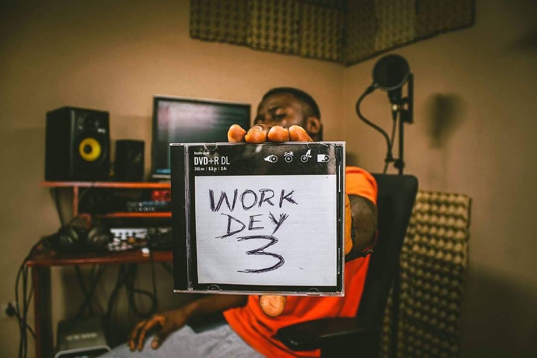 PASCAL_YK's tweet photo. πΎπΆπ
Happy 2nd anniversary to my first studio Album #WorkDey3. Now available on every online streaming platform.
All songs were produced by Le Monstre except Homework, by Damn; and King Don Kam, by Kiloh.
All songs written by Ndimofor Pascal and Godlove Nfor. https://t.co/qsASlNUyCw