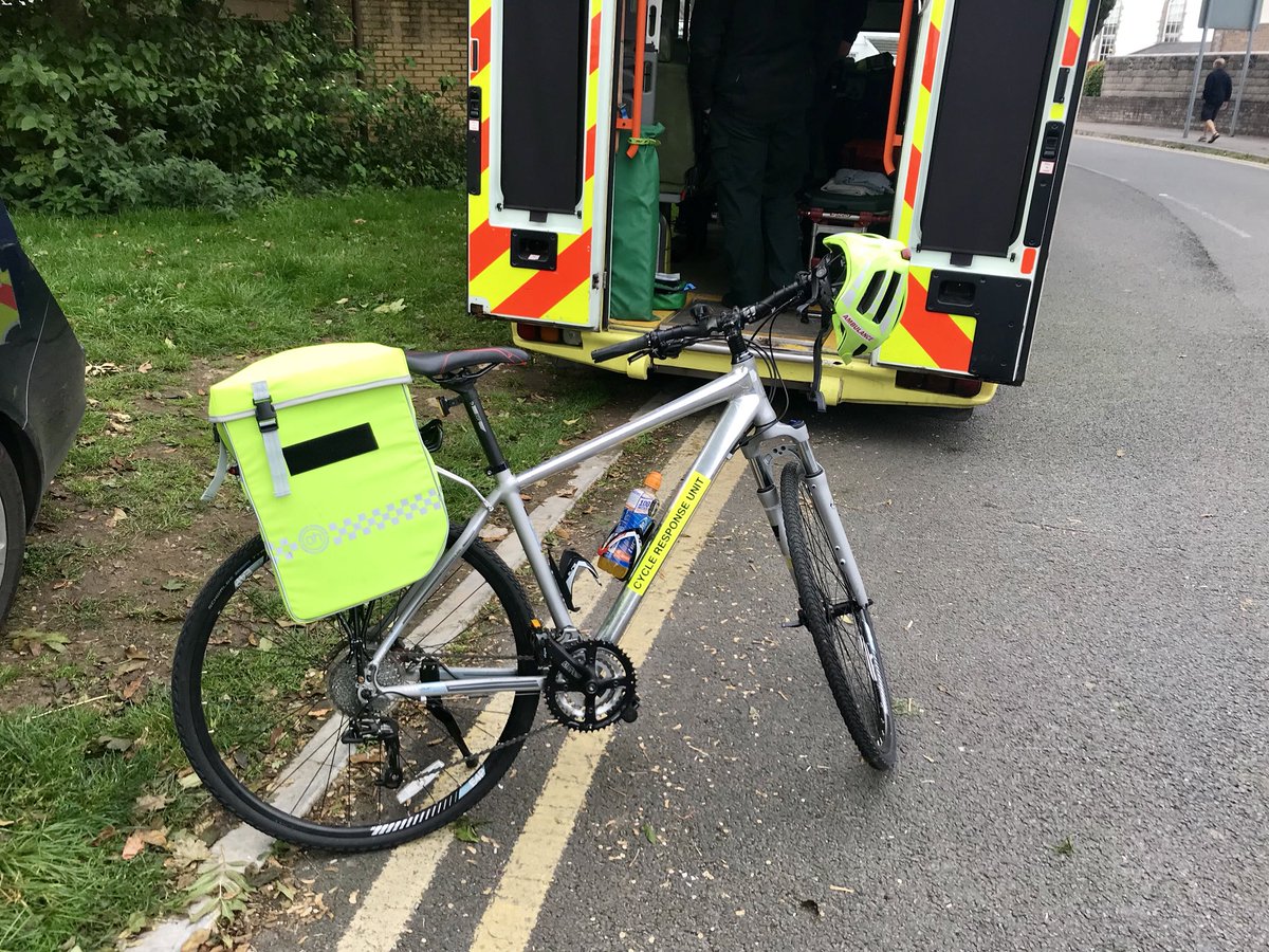 richwales's tweet photo. Out again on cru covering the 6k and 10k Cowbridge runs today with Acute Medics. #CRU #MedCover #Cowbridge #Ambulance #First #Aid #AcuteMedics https://t.co/KDc347qhRQ