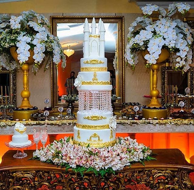 Reposteria's tweet photo. #cake, #PuertoOrdaz, #CiudadGuayana, #boda, #Reposteria, #Bakery, #reposteriafina, #wedding, #weddingcake, #pasteldebodas, #tartadeboda, #fondant, #beatifull, #bodadeensueño, #tortas, #tortasdecoradas, #luxuryweddings, #customcakes, #cakedesign, #cakedesigner, #bodas, #bolod… https://t.co/XymDDXYtHe