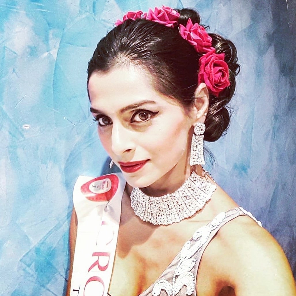tanyapradhandr's tweet photo. #Unstoppable !!!๐ฅ๐ฅ๐ฅ ... when you are truly at peace and in touch with yourself , nothing anyone says or does bothers you and no negativity can touch you !!! ๐ผ๐ผ๐ผ
#MrsIndiaWorldwide2018 #MrsBeautiful #BeautyPageants #ChapterBegins #fashionista #lifestyle #posing #model https://t.co/GmTnpsK6Lv