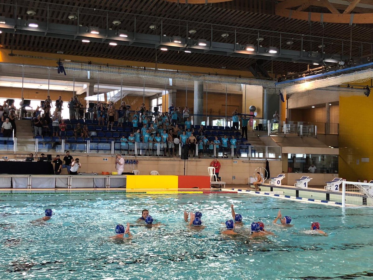 CNBARCELONA (@cnbarcelona) on Twitter photo Victòria dels nostres a la #EuroCupWP @LENaquatics davant el <a href="/BVSCblog/">BVSC-Zugló Expressz</a> per 8 a 9
Gran ronda dels nostres 🤽🏼♂️ que finalitzen primers de grup! 🙌🏻👏🏼
Enhorabona equip!!!
@RFEN_directo <a href="/nataciocat/">Federació Catalana de Natació</a> #waterpolo #5pals #cnbisbig #clubnataciobarcelona #pallanuoto Victòria dels nostres a la #EuroCupWP @LENaquatics davant el <a href="/BVSCblog/">BVSC-Zugló Expressz</a> per 8 a 9
Gran ronda dels nostres 🤽🏼♂️ que finalitzen primers de grup! 🙌🏻👏🏼
Enhorabona equip!!!
@RFEN_directo <a href="/nataciocat/">Federació Catalana de Natació</a> #waterpolo #5pals #cnbisbig #clubnataciobarcelona #pallanuoto