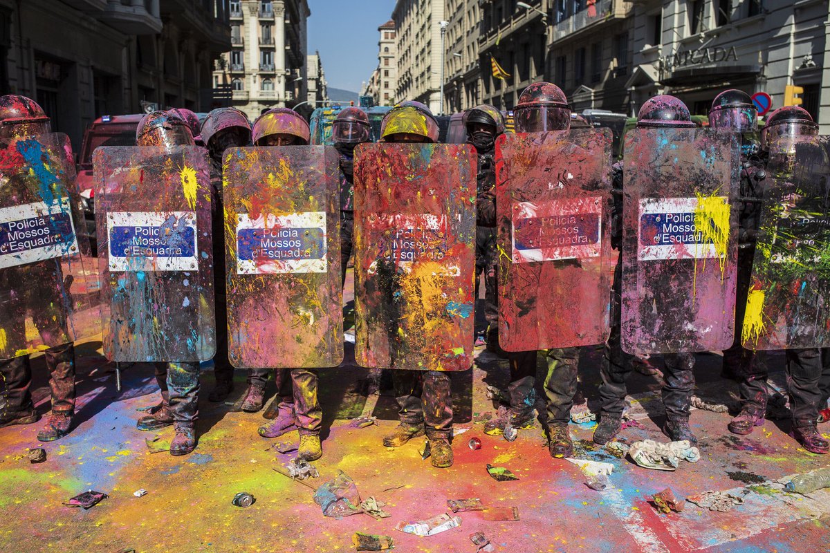 MiroJor's tweet photo. Ni oblit, ni perdó
.
#1O #llibertat #democràcia #prourepressió
.
foto by @jordiborras https://t.co/LRDqliPW4V