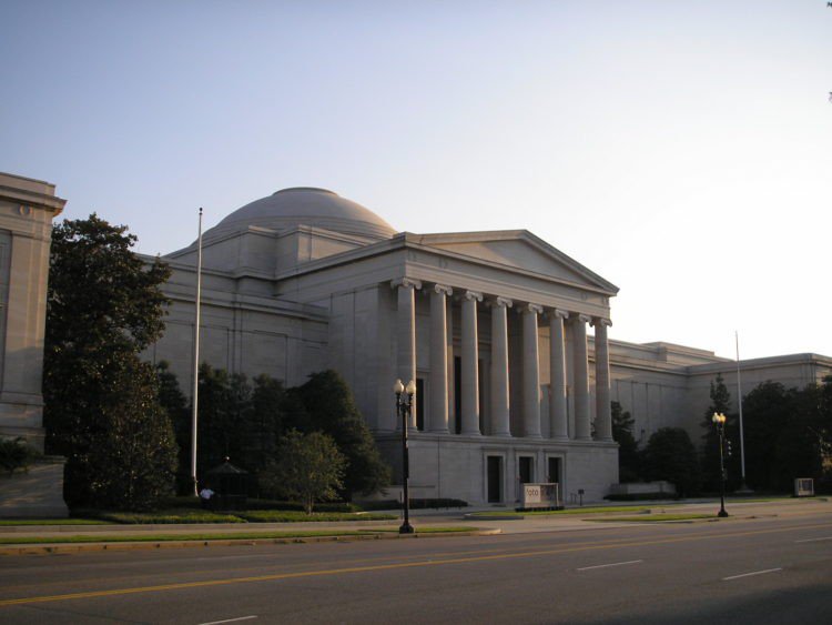 sightDOING's tweet photo. "If there’s anything that can spice up a museum, it’s a scintillating scandal." https://t.co/MTPbBAJBfa #dc #Museum #sightdoing https://t.co/GOq8aVo4qg