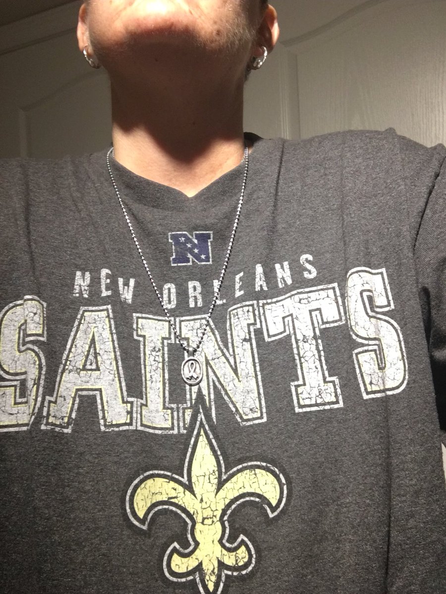 Carjax44's tweet photo. Channelling toughness of my @Saints this morn as I get ready for #CIBCRunfortheCure in Oshawa. Making a speech abt my own #stage4mbc experience, then doing the walk. #MetattheR4TC #ibc #mbc Back home in time to watch the game. Go Saints! Go Drewbie! @drewbrees #cancerchick https://t.co/kTTzOizJFC