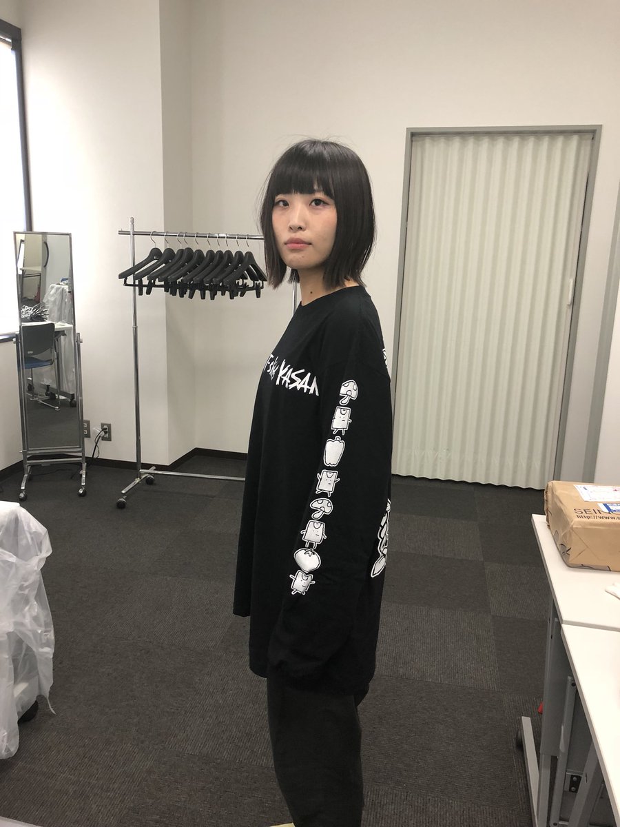 とったけツアーグッズ ③】 バンド名を英語で表記することでなんとか