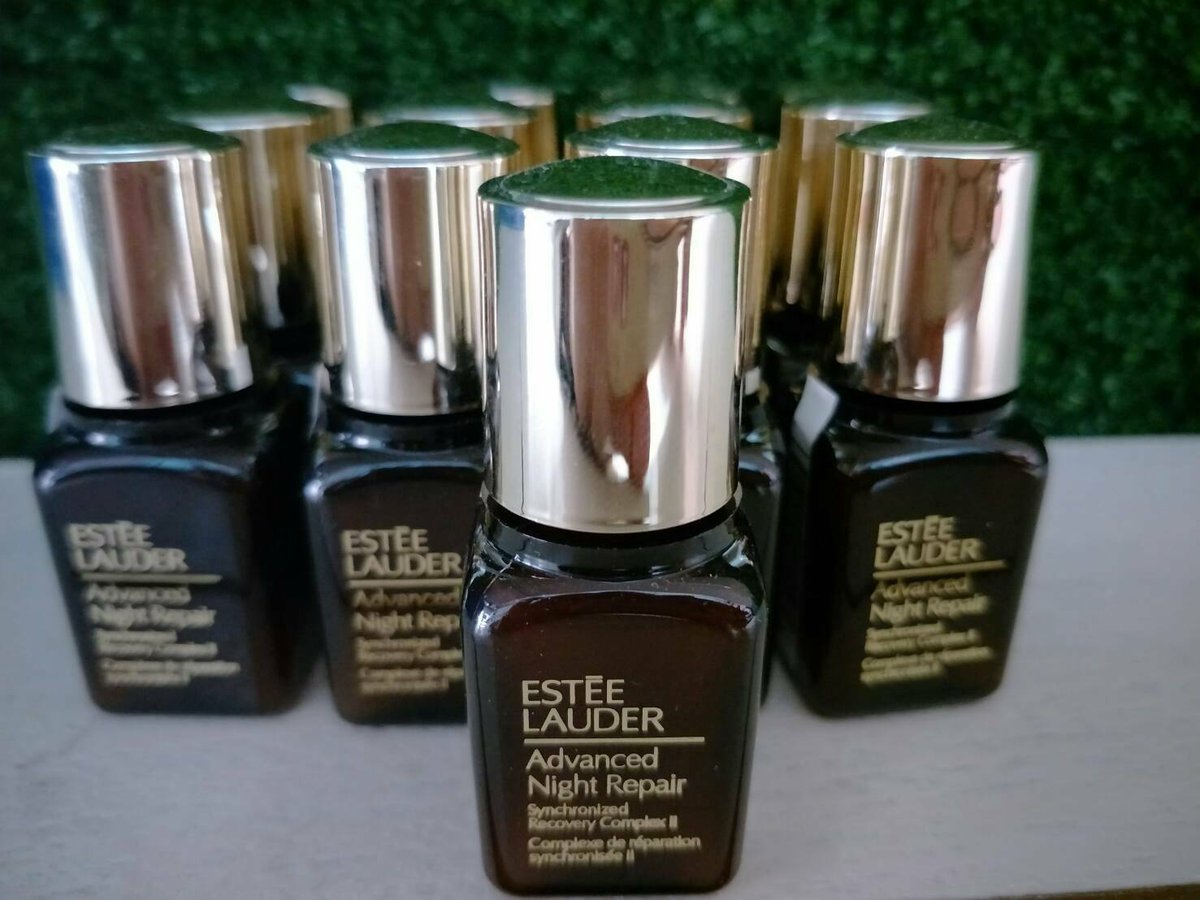 pperpang's tweet photo. ESTEE  LAUDER ADVANCED NIGHT REPAIR 7ml.
ราคา : 365 บาท 
จะช่วยเลือนสัญญาณแห่งผิวร่วงโรยที่สำคัญอย่างเห็นได้ชัดเพื่อให้ผิวดูอ่อนเยาว์ เส้นริ้วรอยแลดูลดลง ดูสุขภาพผิวดี ชุ่มชื่นขึ้น
#esteelauderthailand
#estee #ผิวดี #เอสเต้ลอเดอร์ #เอสเต้ #ถูกและดี https://t.co/Y0XyCtSKX8