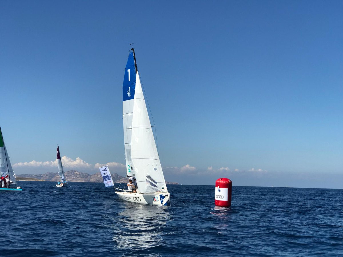 legavela's tweet photo. Continuano le regate allo @YccsPortoCervo - chi si aggiudicherà il titolo di Campione d'Italia?? #LIV @federvela #FIV @SailingCL https://t.co/Tdo8UN8WlR
