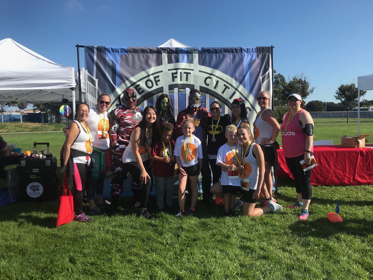 FHS_SAoffice's tweet image. Superhero’s at Sofit City run #fsusdrunsthis @A_Klein09 @AP_Balthazor @Cushman_FHS @quijas_fhs @daveryca @ChickLibrary