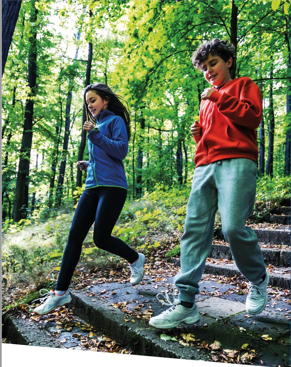 Er start dit najaar een nieuwe Cool2BFit groep. Een leefstijlinterventie voor kinderen van 8-13 jaar en hun ouders op weg naar een gezond gewicht. Geïnteresseerd? Op onze site is meer informatie te vinden of kom naar de bijeenkomst op 3 oktober. ow.ly/Vuo030lWBeJ #jogg