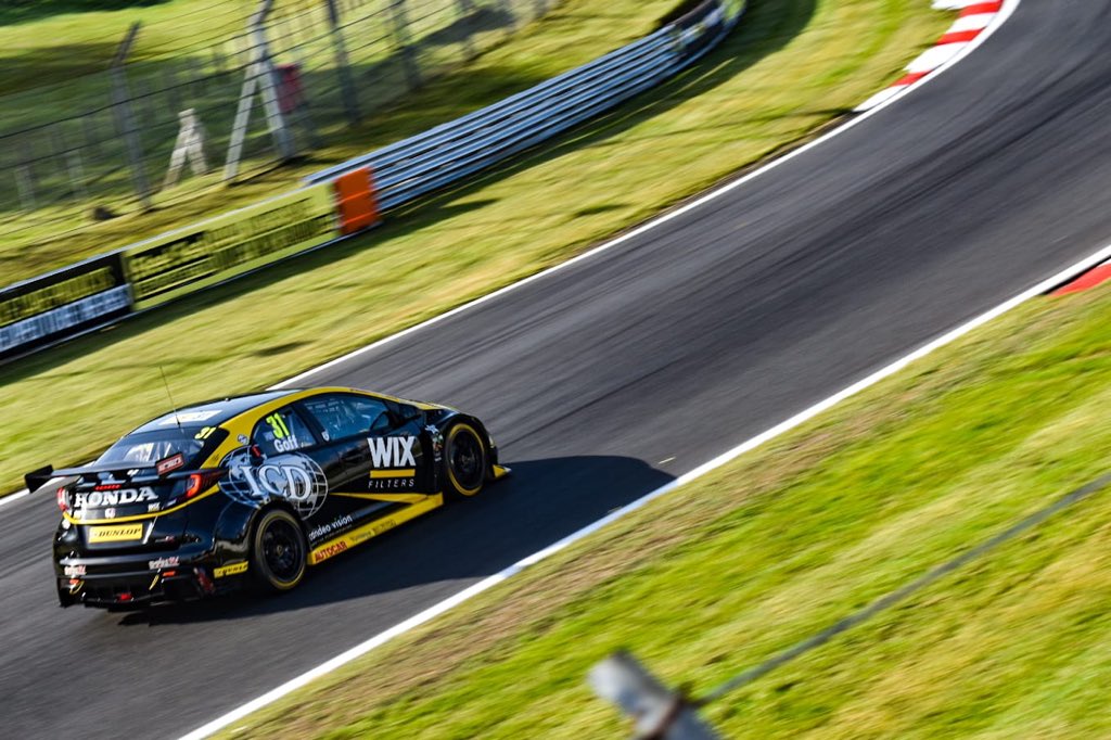 jgmotorsport's tweet photo. We had some really bad luck in race 2 but the amazing team at @Eurotech_Racing have managed to replace my engine and get us back out for race 3....I'll be starting from the pitlane #whatateam #TeamWIX #TeamEurotech 👊🏻 https://t.co/KCAyc2U97u