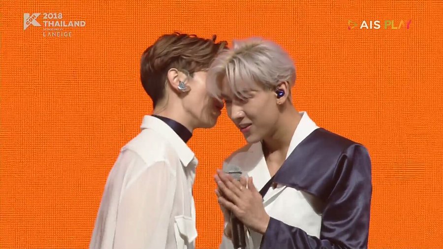 fearn_p's tweet photo. ละมุน ละมุน......😳🤭 
 #MarkBam #MTBB #Mark #BamBam #GOT7 #marktuan 
#마크 #뱀뱀 #맠뱀 #쏘스윗 #bambam1a #got7bam #got7mark #มาร์ค #มาร์คต้วน #มาร์คแบม #แบมแบม https://t.co/1s6TG0wR5m