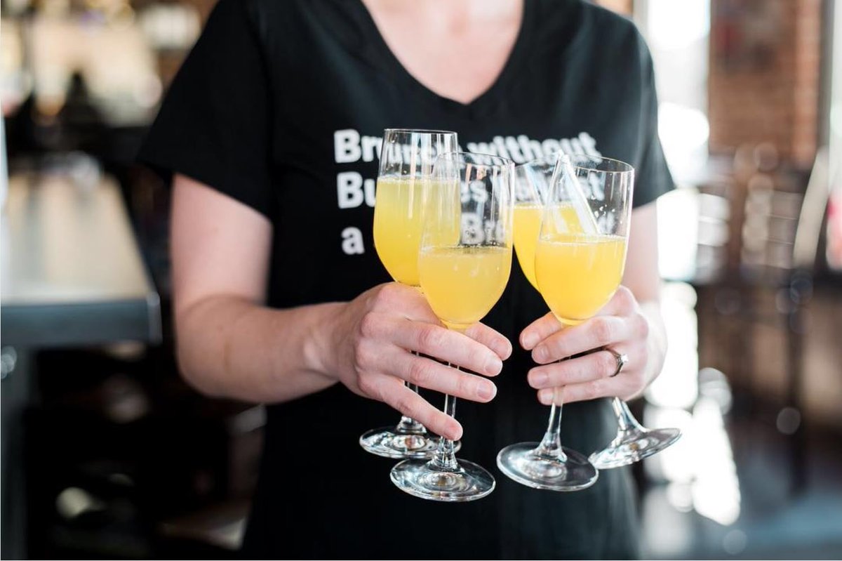 We work hard so you can brunch harder. Bottomless mimosas on deck, people! 🍊🥂 #mwdbrunch