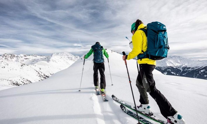furtherbars's tweet photo. Winter is coming, #furtherbars will help you reaching summits. https://t.co/C9kuMHobhF