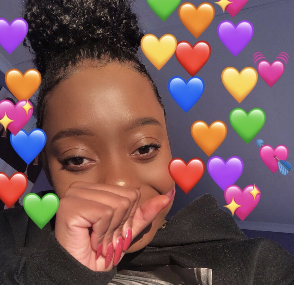 paballo_patsa's tweet photo. Been waiting for this #OurPerfectWedding for 2 reasons. 1:Nomsa is back. 2:The love seems genuine tonight. https://t.co/3BcTaZ2HAZ