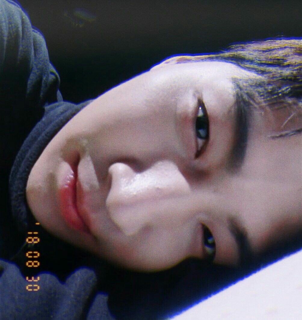 JB🤗ft.ไลท์,1 ปี 3 ดือน 16 วัน tweet media