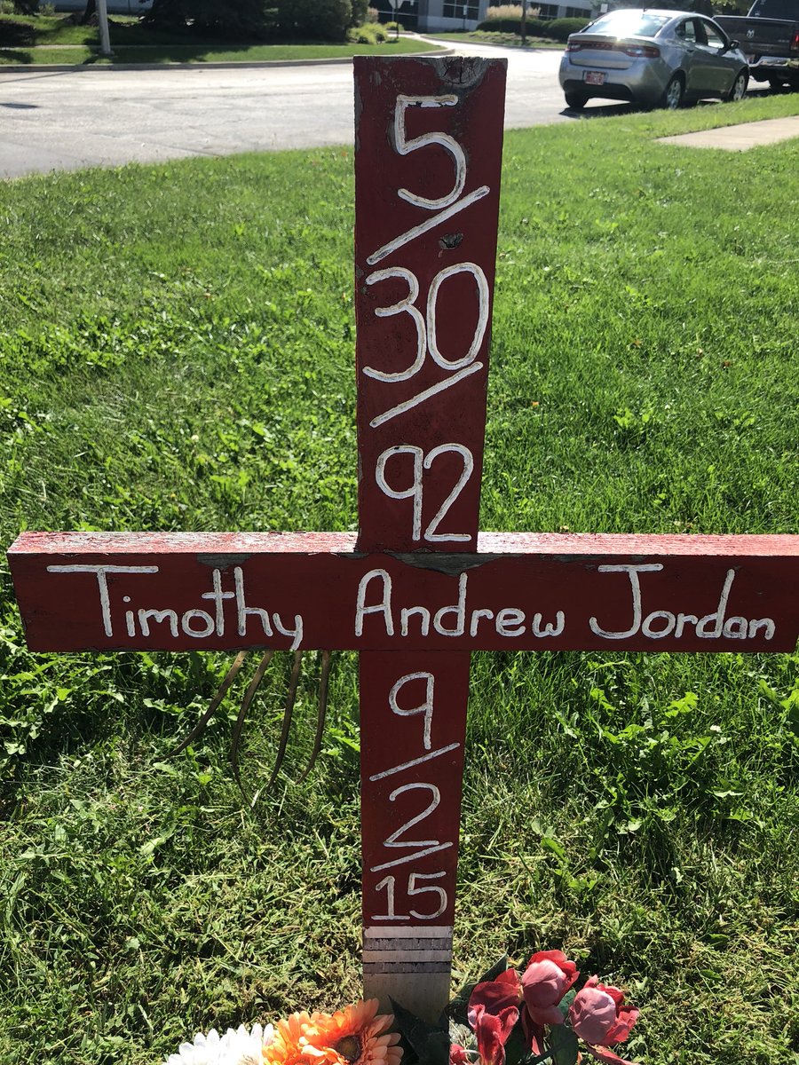 rememberingtim's tweet image. Tim’s cross needs some sprucing up.....