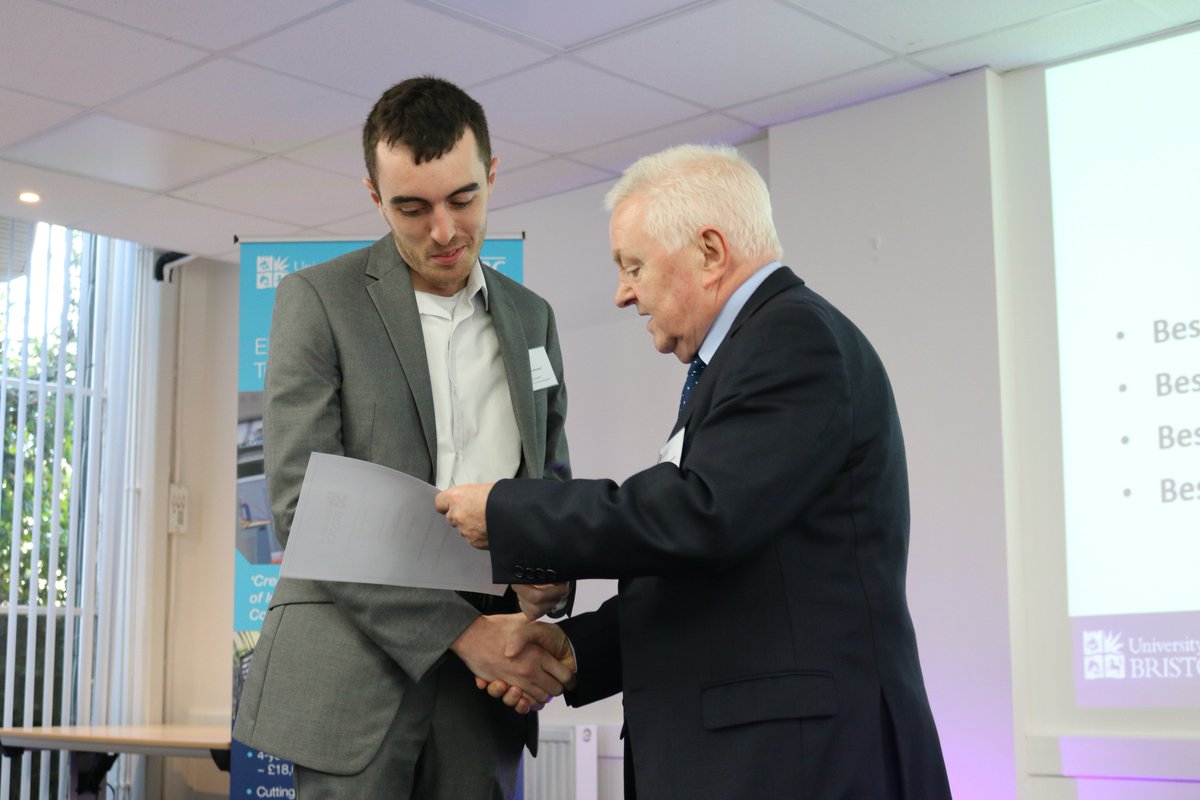 BristolCDTComms's tweet photo. Prof Joe McGeehan presents prizes @EPSRC CDT Comms conference for best Research Elevator pitch (Owen Jones), Best Taught-phase Poster (Henry Bromell),  Best Research Poster (@BoukleyWael ) and Research Presentation (Fred Wiffen) https://t.co/NzfAt9v0TW