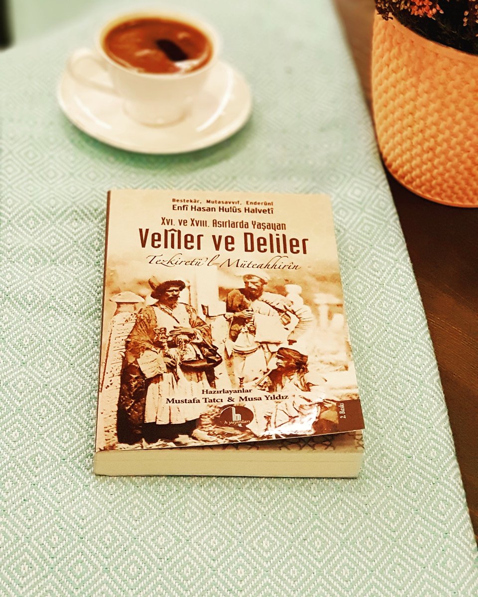 hkitapkahve's tweet photo. Kitap adı: Velîler ve Deliler
Yazarı: Enfi Hasan Hulûs Halveti
Hazırlayanlar: Mustafa Tatcı &amp; Musa Yıldız 
Kitap satın almak için  : https://t.co/1ezaIIRqzV
#mustafatatcı 
#musayıldız 
#hkitapkahve 
#hyayınları 
#üsküdar 
@mtatci 
@musayildiz https://t.co/usQWExFHNa