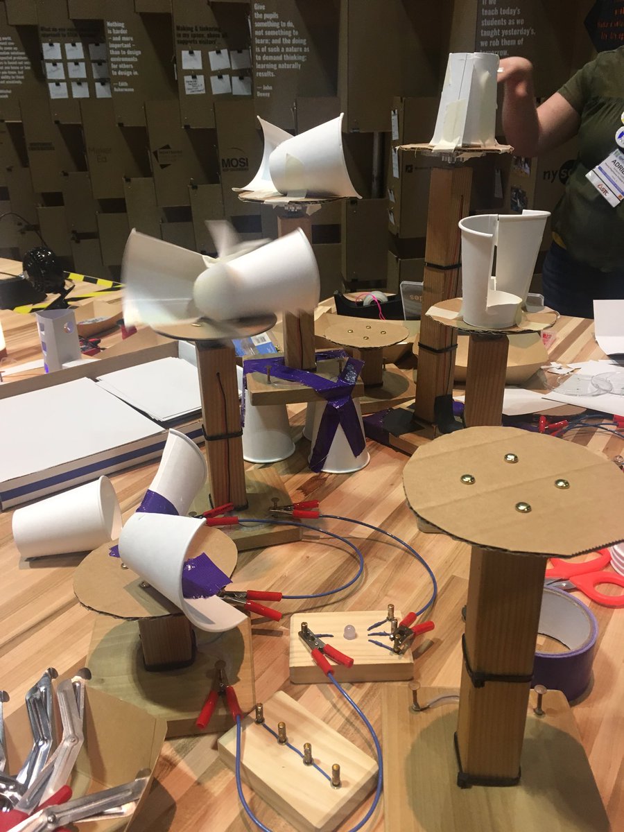 museumdurham's tweet photo. Fun with #tinkering #makerspaceastc #astc2018 #windpower #engineering. https://t.co/jBy1llTuwL