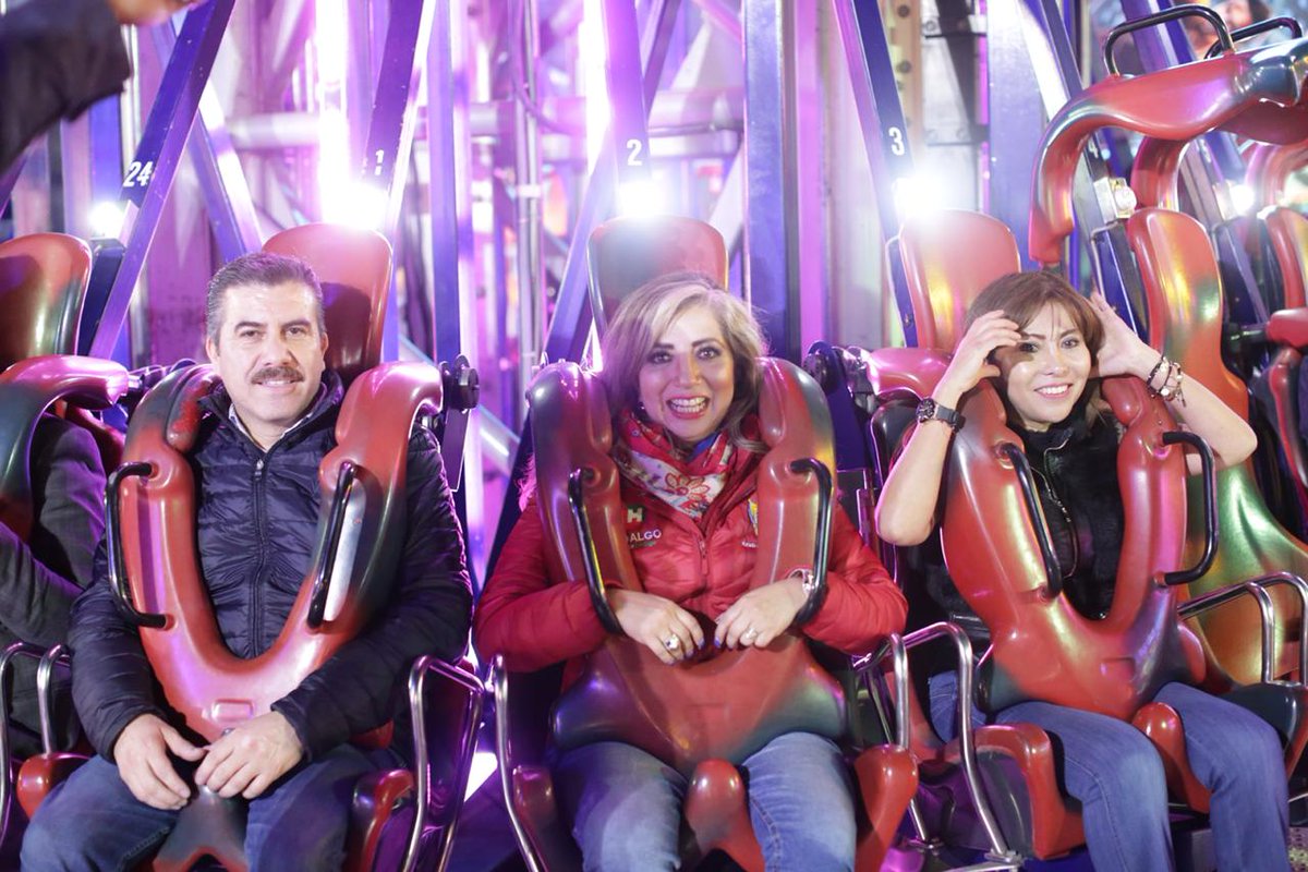 LupitaVeraO's tweet photo. Anoche me subí a la #MegaKingTower ¡Lo mejor del mundo! Solo en @FeriaHidalgo #LaFeriaDeTusSueños
#FelizDomingo https://t.co/xe1GpJjZyP