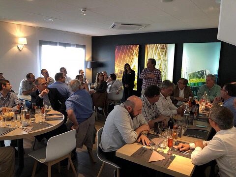 adpavab's tweet photo. Rendez vous le Vendredi 12 Octobre à 12h30 à l’hôtel Kyriad de Bezons, pour notre fameux repas mensuel des adhérents.
Nous y partageons notre bonne humeur et notre goût de l'entrepreneuriat autour d'un déjeuner. Inscrivez-vous sur https://t.co/ZEebEBS9zs https://t.co/1mEzIYuShz