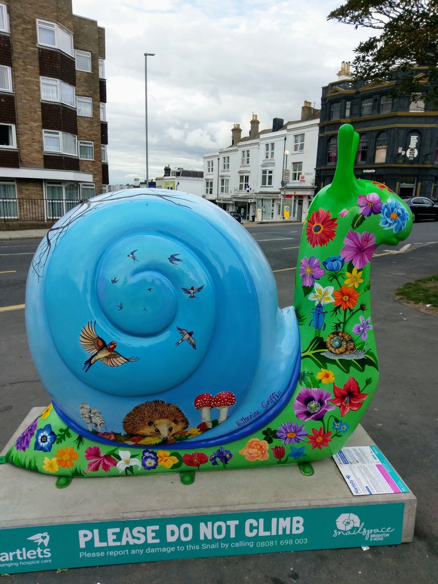 quickhr's tweet photo. Beautiful design by @KGriffinArtist #Brighton @snailspacebh #bemoresnail https://t.co/KEDvNSUeHx