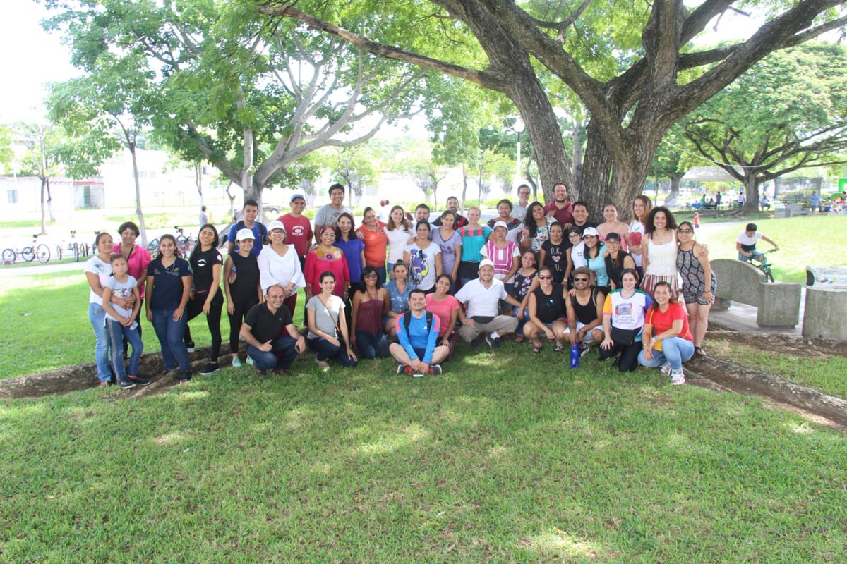 En <a href="/DIFCentro_/">DIFCentro</a> agradecemos a todos los expositores que hicieron posible el Mercadito de #MejoraTusHábitos. 

¡La mejor recompensa es tu salud! #Tabasco