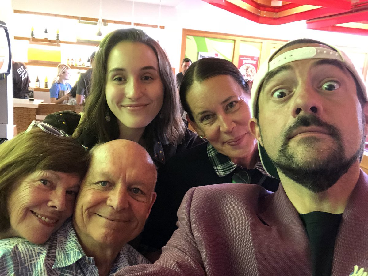 ThatKevinSmith's tweet image. After 10 days in Vancouver to prep my ep of @TheCWSupergirl, I came home for the weekend to write, record a new #SModcast and eat @VeggieGrill with the family! And while this may sound like an ad, it’s not: I’m just a #VeggieGrill fan. They don’t ever pay me; I have to pay them.