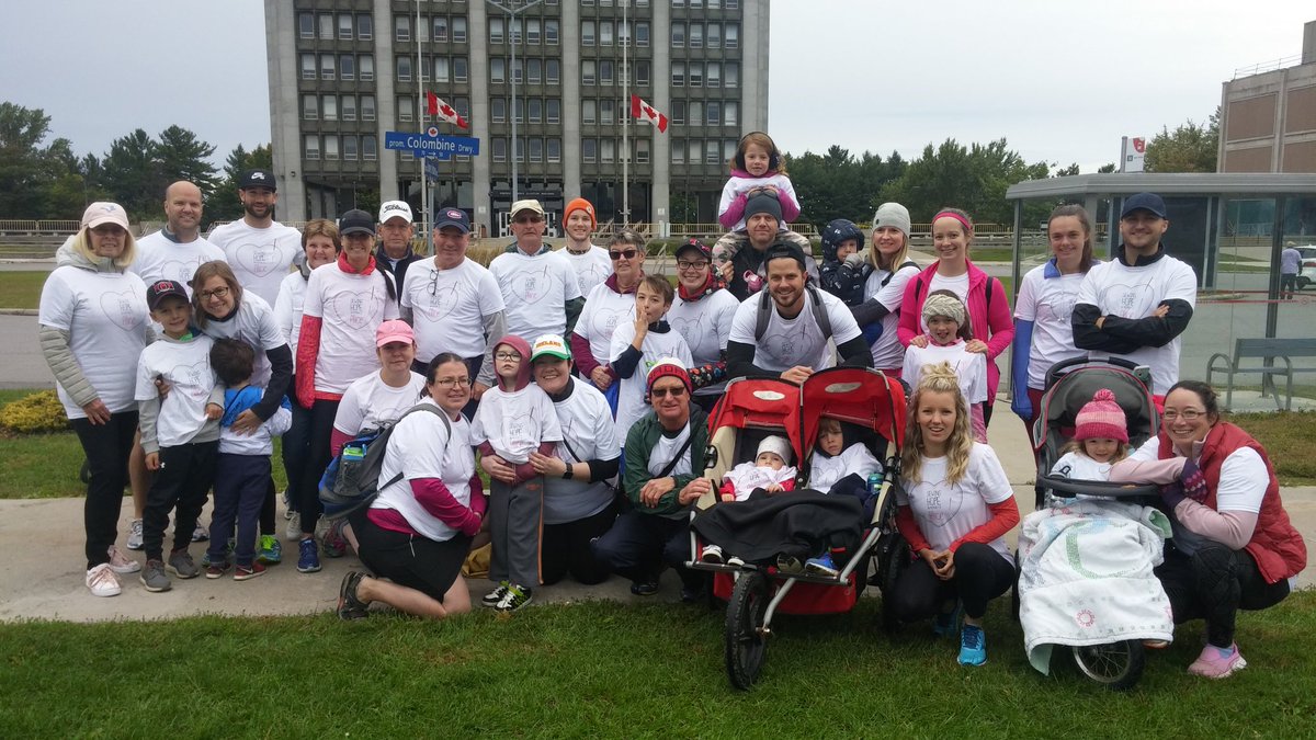amdonlan's tweet photo. #sewinghope #CIBCRunfortheCure love you Alice https://t.co/gvbnP6516f