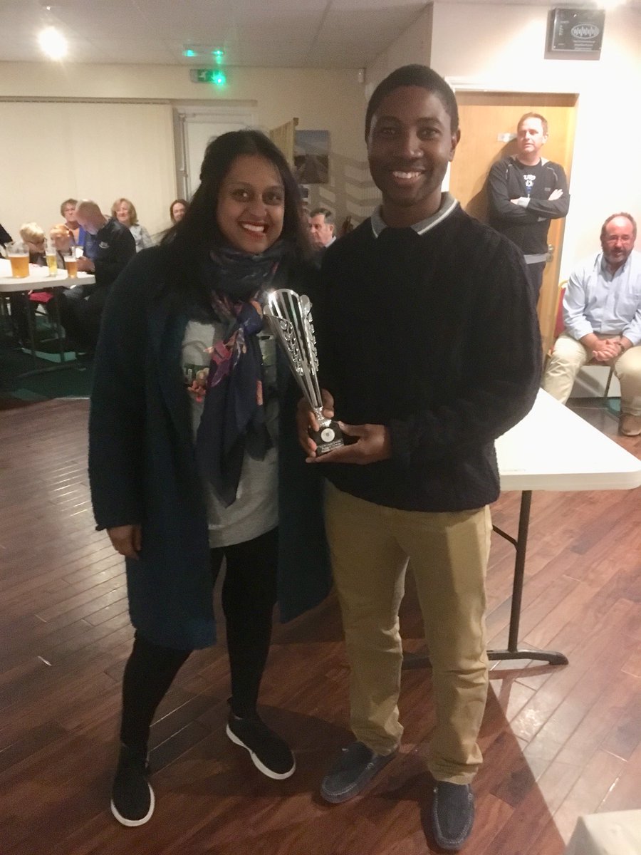 HightownStMarys's tweet photo. Ladies player of the year @myfavethings10 #thatdive https://t.co/VyGhTChluO