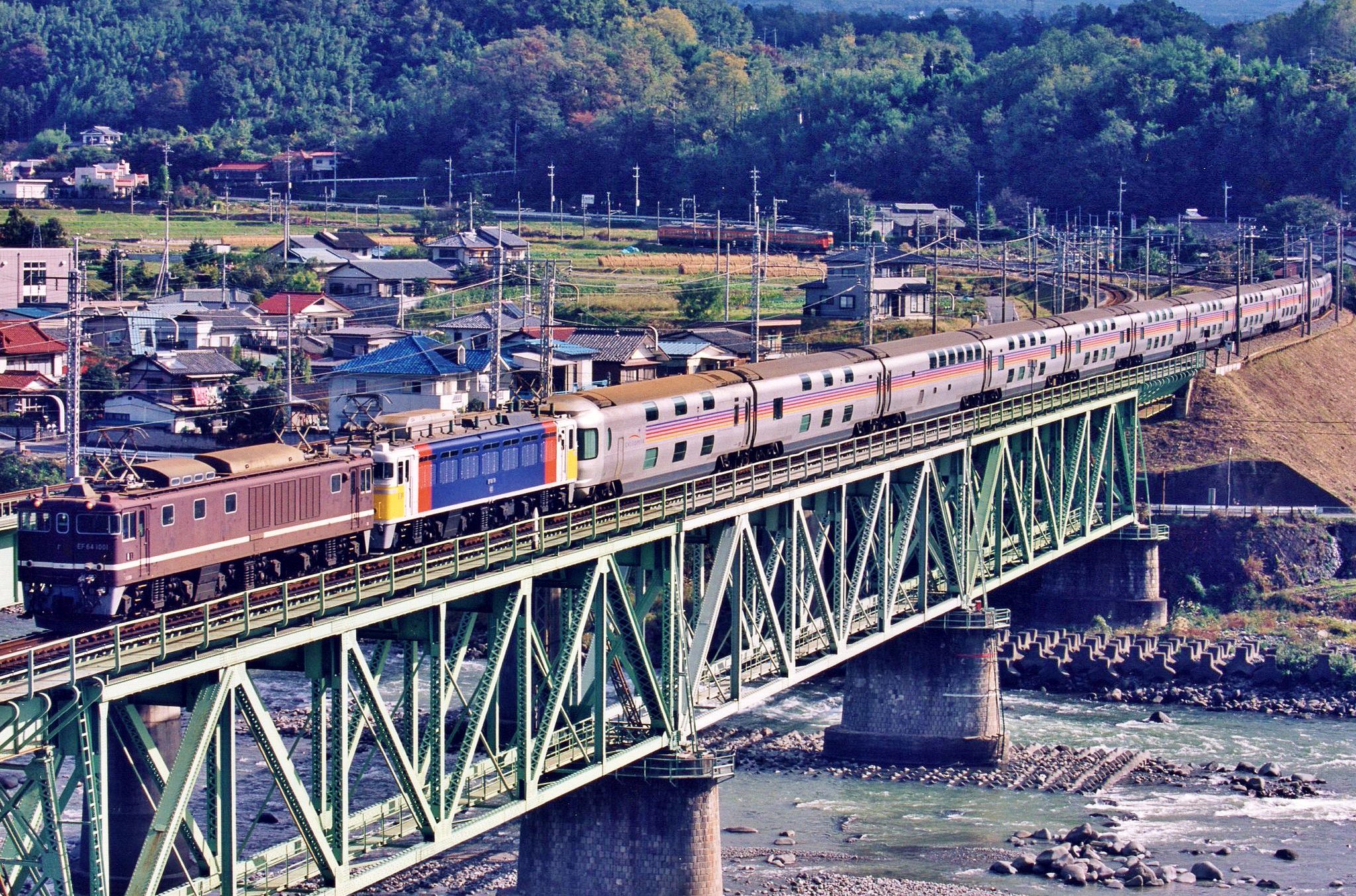 てつまみレ_(鉄道写真アカウント) on X: てつまみレ_(鉄道写真アカウント) on X: